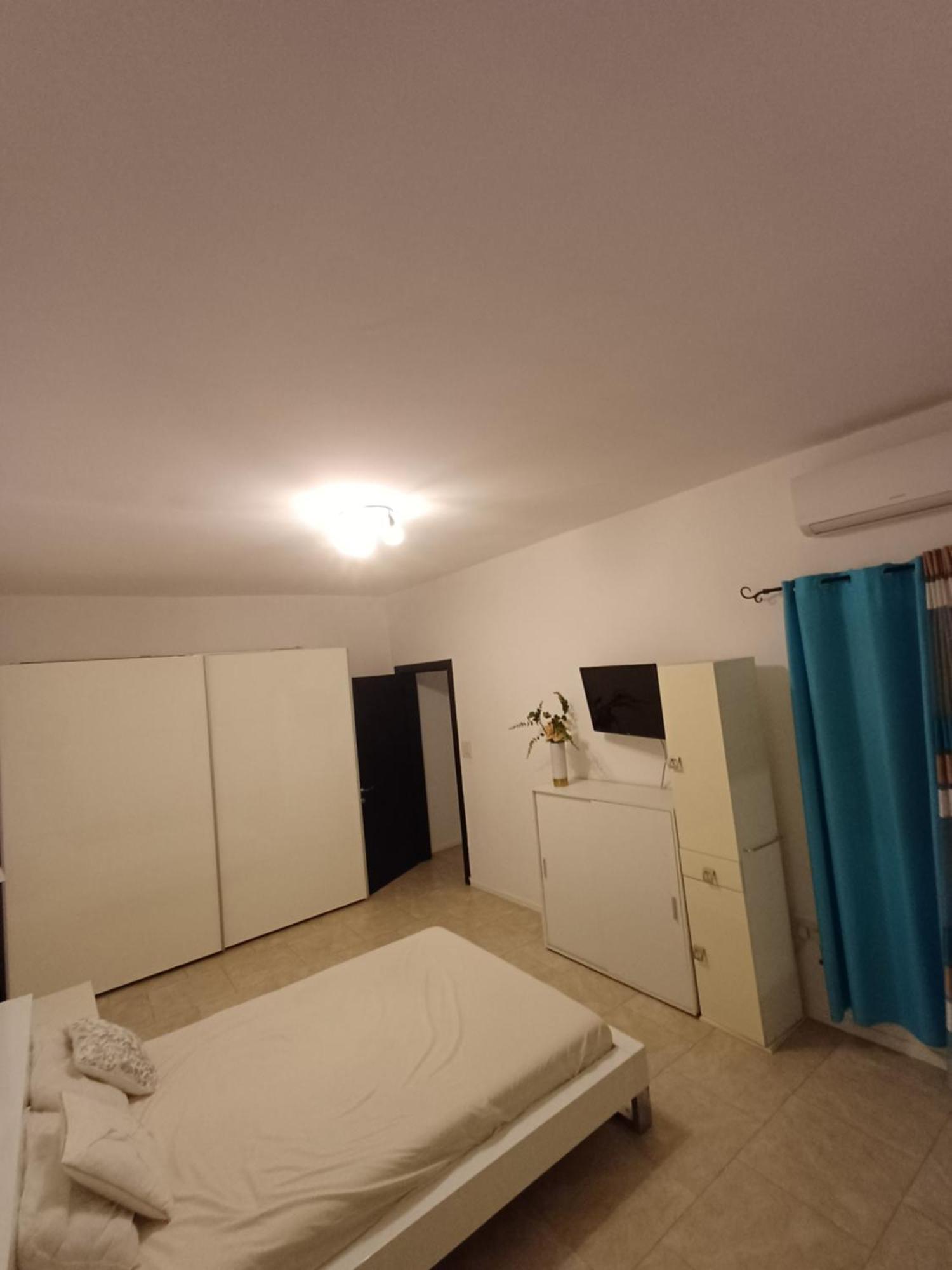 Inessa'S Flat Daire Pietà Dış mekan fotoğraf